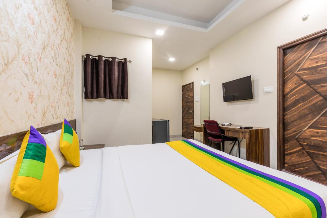 Treebo Trip Namaste Hotel Indore Exterior photo